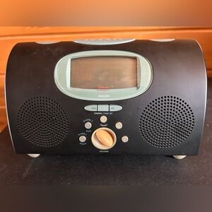 Philips Michael Graves Design Post Modern AM/FM Alarm Clock Radio